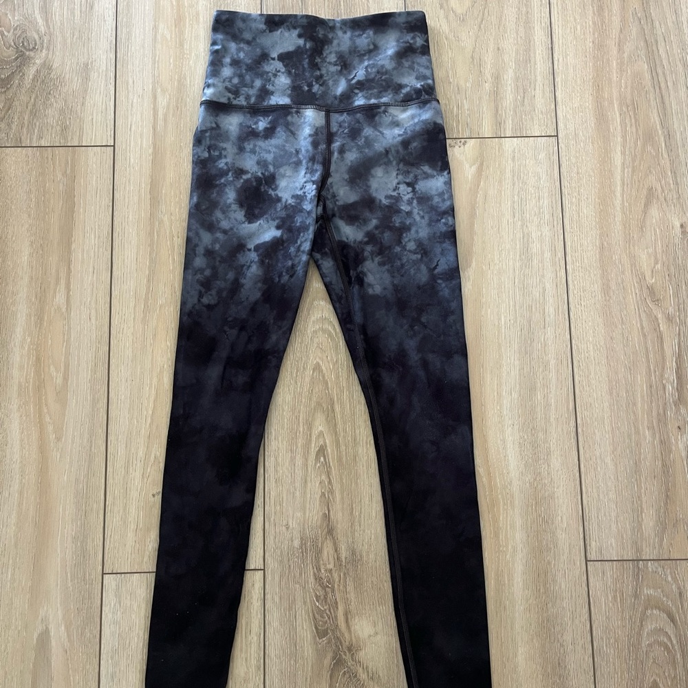 Athleta Legging Elation Printed 7/8 Tight. -XXS